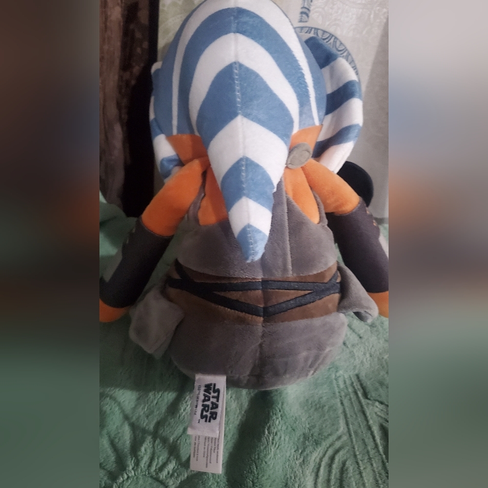 Star Wars Ahsoka Tano Plush Toy with Blue and Orange Design - Picture 5 of 6